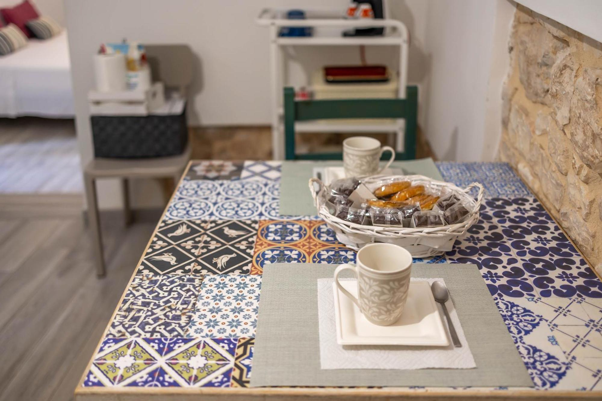 Antiche Mura Apartments"Nido Di Puglia" Monovano Turi Luaran gambar