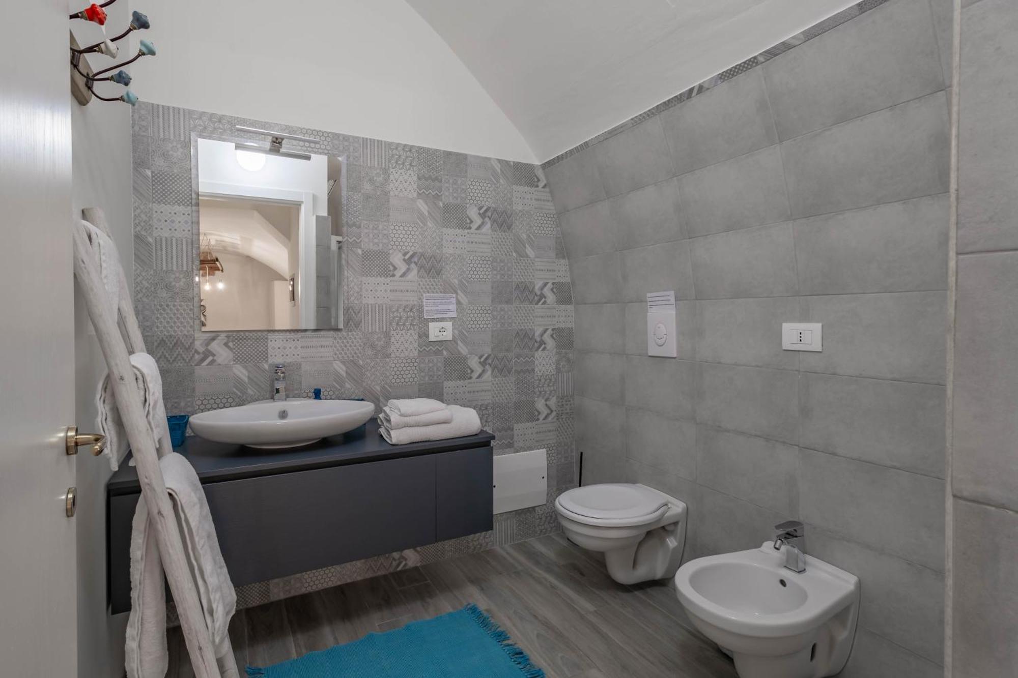 Antiche Mura Apartments"Nido Di Puglia" Monovano Turi Luaran gambar